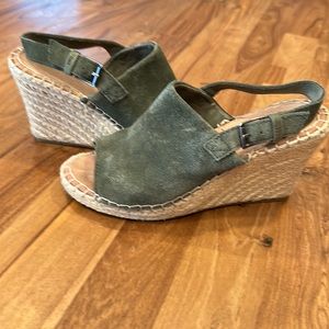 Toms wedge sandal